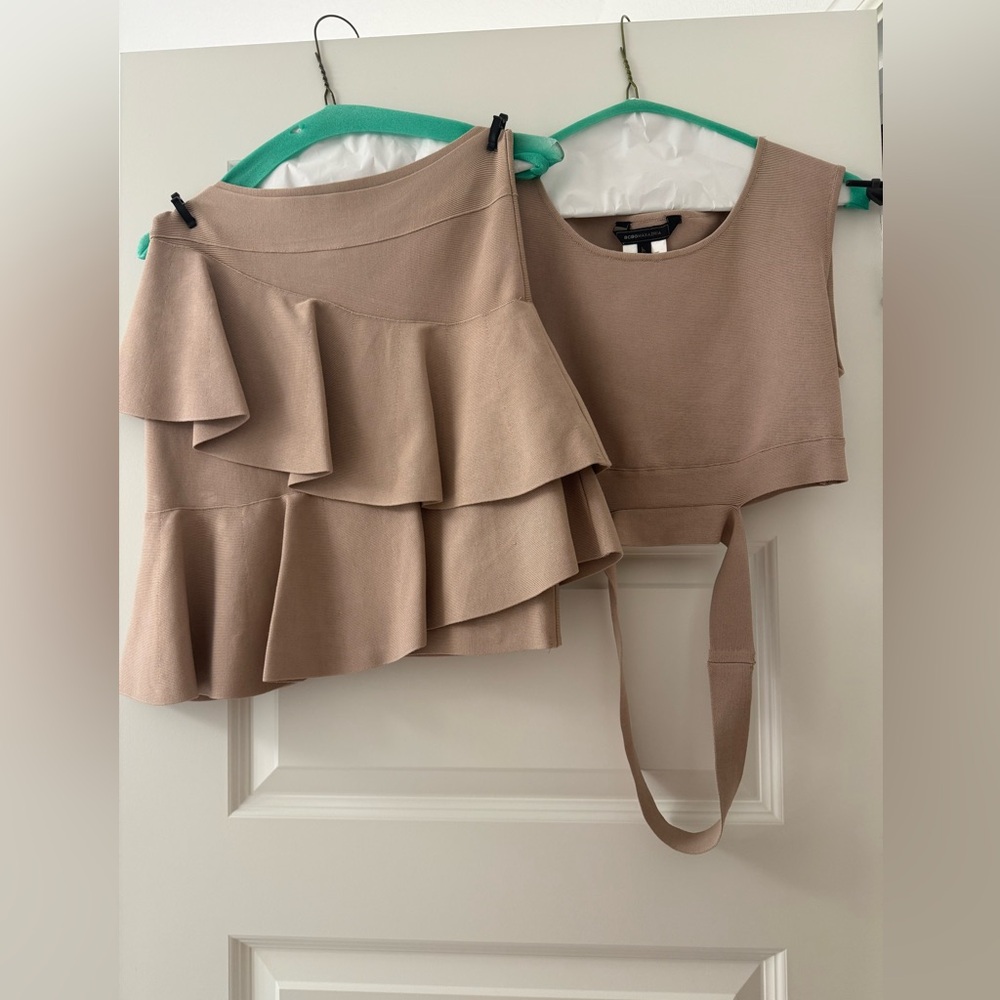 Two Piece - Picture 2 of 5